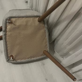 Mirante Salon Takımında Sandalye Ayağı Gevşedi, Kalite Şüphesi