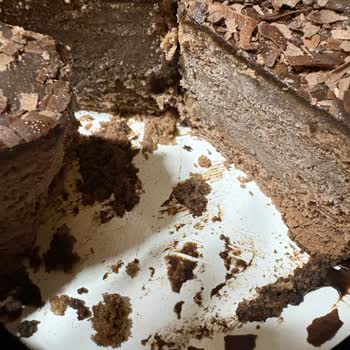 Coquette Çikolatalı Pastada Çikolata Eksikliği Ve Kalite Sorunu