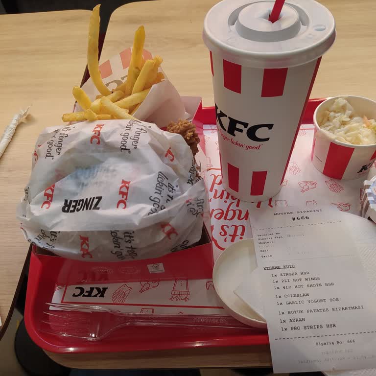 KFC Ataköy Nef 22 Şubesinde Ayran Eksikliği Ve Hijyen Sorunları