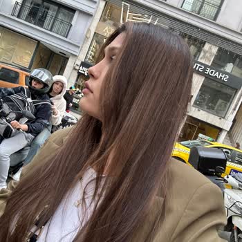 Saçımda Hatalı Renk, Yıpranma Ve Aşırı Ücret