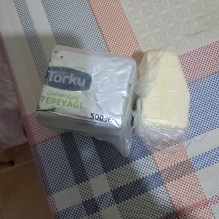 Torku Tereyağı Aldım, Margarini Benzeri Kokusu Ve Tatı İle Güvenimi Sarsıldı