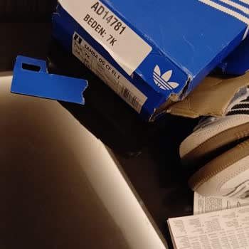 Kırık Kutuda Gelen Adidas Samba Siparişinde Büyük Hayal Kırıklığı