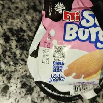 Bozuk Çilekli Süt Burger Çocuğumun Sağlığını Tehlikeye Attı: Eti'den Açıklama Ve Özür Talebi