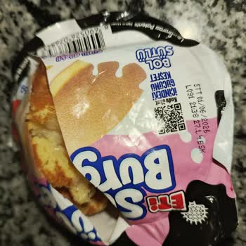 Bozuk Çilekli Süt Burger Çocuğumun Sağlığını Tehlikeye Attı: Eti'den Açıklama Ve Özür Talebi