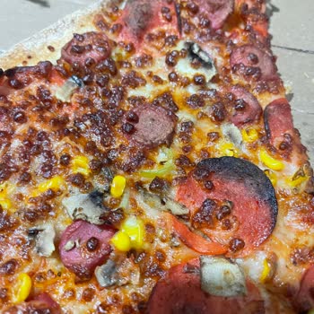 Geç Gelen, Soğuk Ve Yanmış Pizza İçin Telafi Talebi