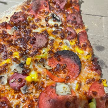 Geç Gelen, Soğuk Ve Yanmış Pizza İçin Telafi Talebi