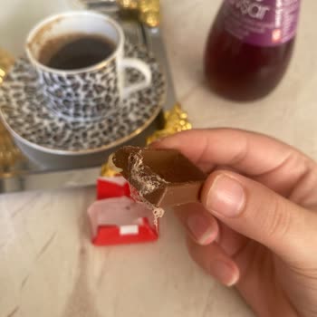 Kurt Çıkan Çikolata Nedeniyle Hijyen Ve Utanç Sorunu