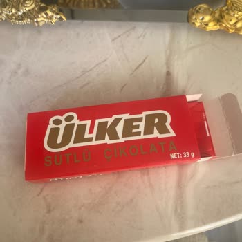 Kurt Çıkan Çikolata Nedeniyle Hijyen Ve Utanç Sorunu