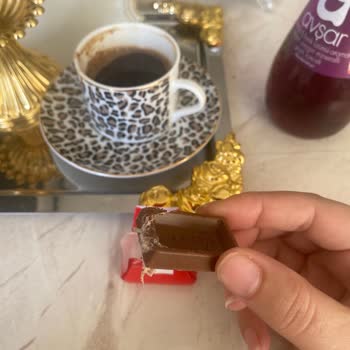 Kurt Çıkan Çikolata Nedeniyle Hijyen Ve Utanç Sorunu