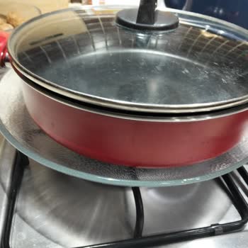 Kapak Kapanmayan Ve Eğri Papilla Tencere Üretim Hatası