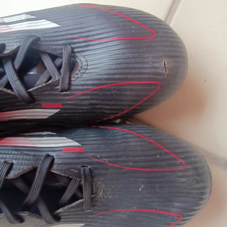 Boyner’de Adidas Kramponun 5 Ayda Delinmesi Ve Değişim Reddi