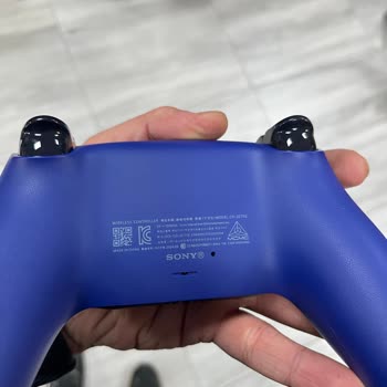 Satın Alınan V2 DualSense Kolunun V1 Olarak Teslim Edilmesi Ve Hızlı Değişim İsteği