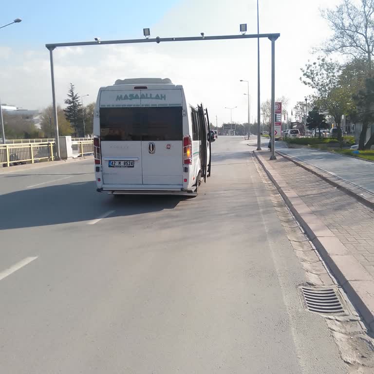Dolmuş Şoförünün Fazladan Ücret Talebi Ve Kaba Davranışı