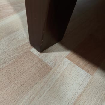 Yüksek Fiyatlı Koltuk Ve Sandalyelerde Hızlı İz Ve Deformasyon, Müşteri Desteği Yanıt Vermiyor