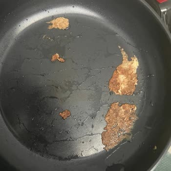 I Bought IKEA MIDDAGSMAT Pan but Food Sticks and Burns