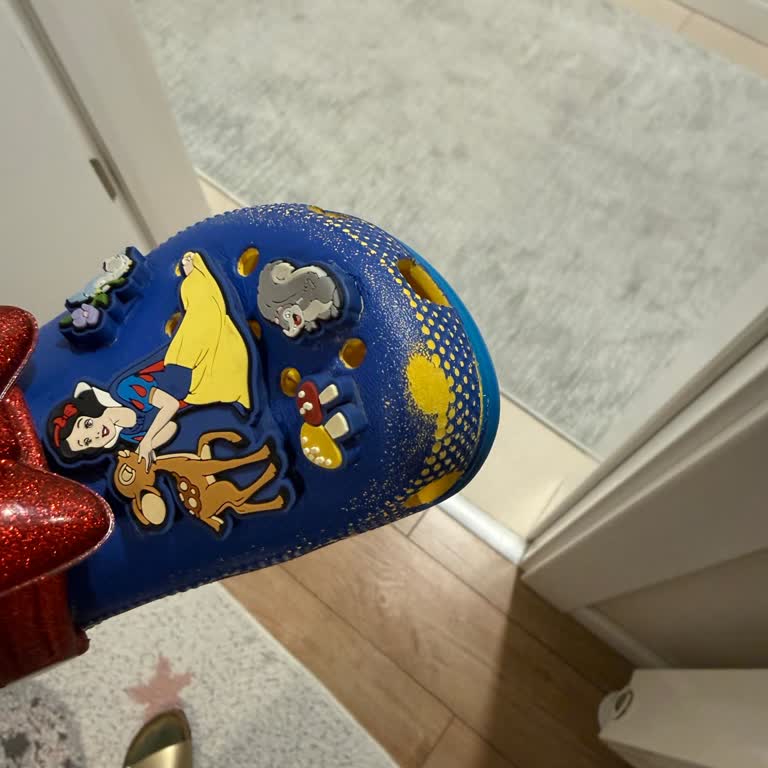 Crocs Çocuk Terliği Boya Aktığı İçin Kullanıcı Hatası Reddi Ve Ücret İadesi Talebi