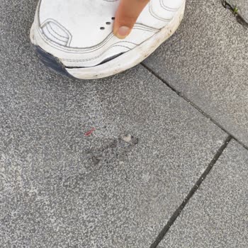 Ayakkabı Tabanı Kısa Sürede Açıldı, Garanti Reddedildi Ve Kullanıcı Hatası İddiası