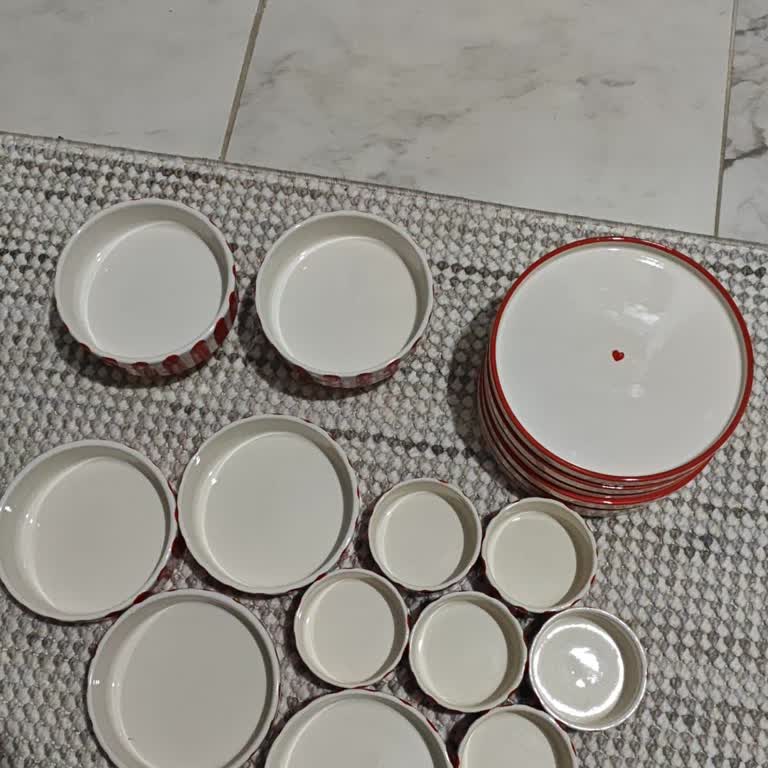 Bihter Soydar'dan Uzun Teslimat Gecikmesi Ve Eksik Çay Tabakları