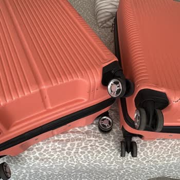 Kısa Sürede Aynı Noktada Çatlayan Valizler: Üretim Ve Tasarım Hatası