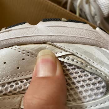 New Balance 530 Ayakkabıda Kısa Sürede Dikiş Açılması Ve İade Talebi