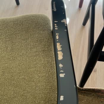 Kısa Sürede Koltuk Ve Sandalyede Üretim Hatası, Yetkili Servisin Garanti Reddine Karşı Şikayet