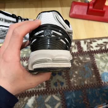 Shopier Üzerinden Aldığım New Balance Ayakkabının Görsellerle Uyuşmaması Ve Satıcıdan Cevap Almaması