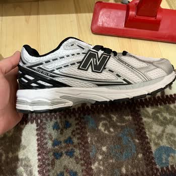 Shopier Üzerinden Aldığım New Balance Ayakkabının Görsellerle Uyuşmaması Ve Satıcıdan Cevap Almaması