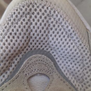Adidas Ozweego Ayakkabısında Ön File Kısmı Dayanıksız: İki Ayakkabıda Aynı Noktada Yırtılma