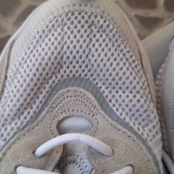Adidas Ozweego Ayakkabısında Ön File Kısmı Dayanıksız: İki Ayakkabıda Aynı Noktada Yırtılma