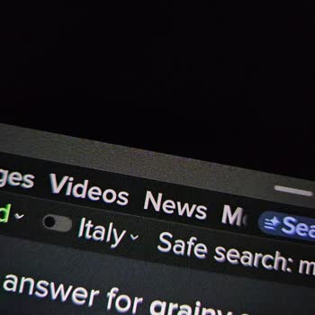 Mura Efekti Olan Ekran Sorunu Garanti Servisi Tarafından Görülmedi