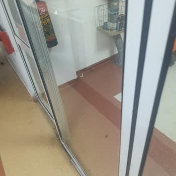 Çocuk Yoğun Bakımda Temizlik Sorunları Ve Kaba Personel Davranışı