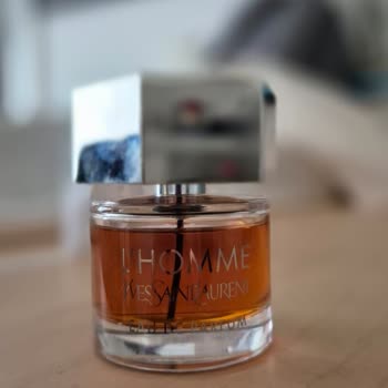 Yves Saint Laurent L’Homme Parfümünün Kalıcılık Ve Yayılım Sorunu