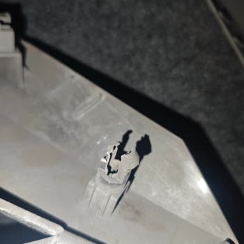 Nissan Görkem Avcılar Servisinde Jant Kapaklarının Kırılması Ve Ücretsiz Değişim Talebi