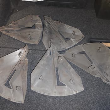 Nissan Görkem Avcılar Servisinde Jant Kapaklarının Kırılması Ve Ücretsiz Değişim Talebi