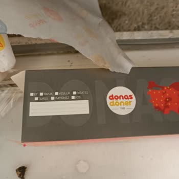 Yanmış Kıkırdak Ve Kemik Parçaları İçeren Sipariş, Uzun Teslim Süresi Ve Cevapsız İlgisizlik