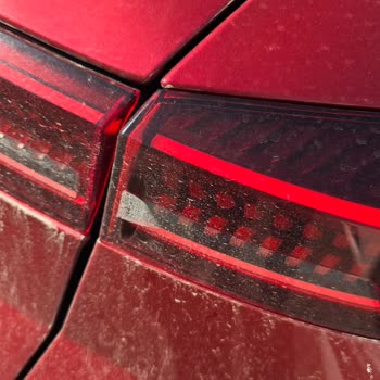 Servis Danışmanının Normalleştirici Ve İlgisiz Yaklaşımı