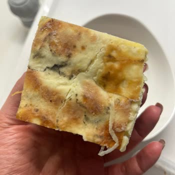 Müşteri Tepsi Börekte Küflü Ürün Ve Sağlık Riski Nedeniyle İade Talep Ediyor