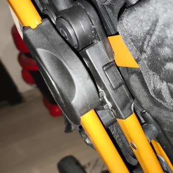 Garanti Kapsamında Bebek Arabası Parçası Kırıldı, Güvenlik Riskleri Ve Cevapsız Destek