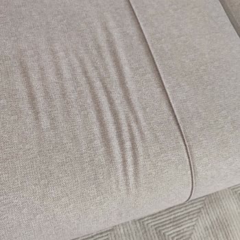 Porto Oturma Grubu Kumaşında Yağlı Görünüm Ve Duruş Bozukluğu