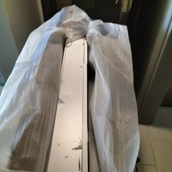 Kırık Banyo Dolabı Ve Teslimat Gecikmesi İçin Horoz Lojistik’tan İade Talebi