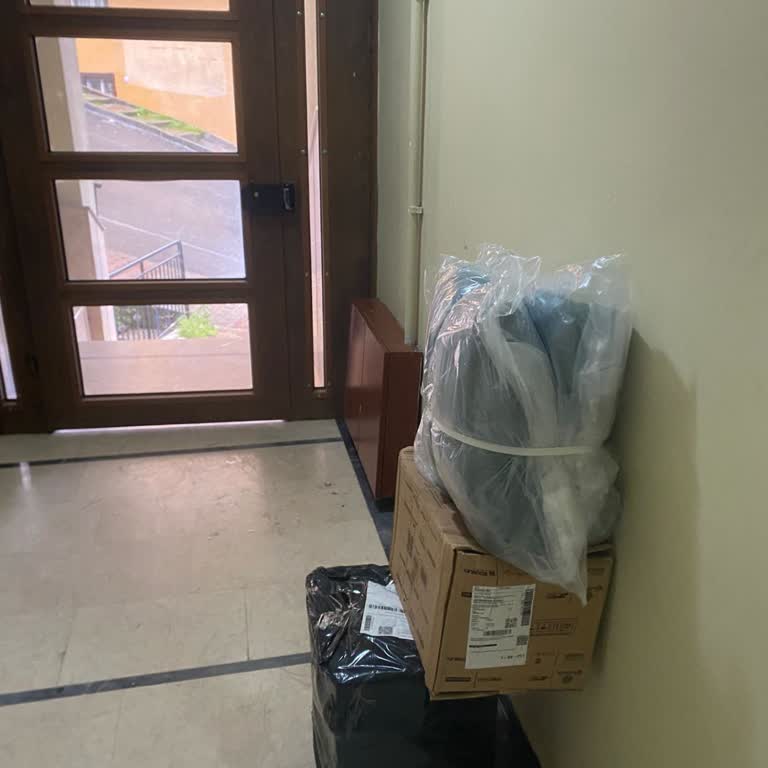 Teslimat Kodunu Verdim, Kargo Bina Girişine Bırakıldı