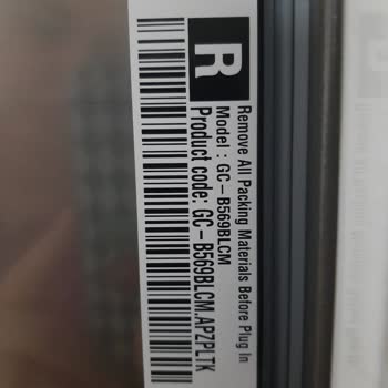 Teslimatı Geciken Ve Kapak Göçüğü Olan Buzdolabı İçin Acil Değişim Talebi