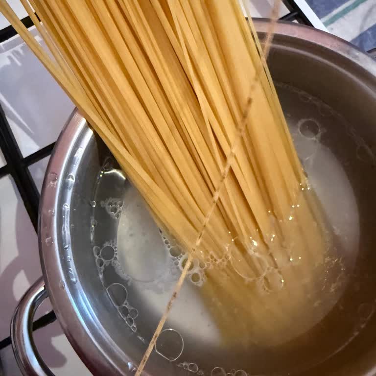 Filiz Makarna Paketi İçindeki Yabancı Parça BİM Güvenini Zedeledi