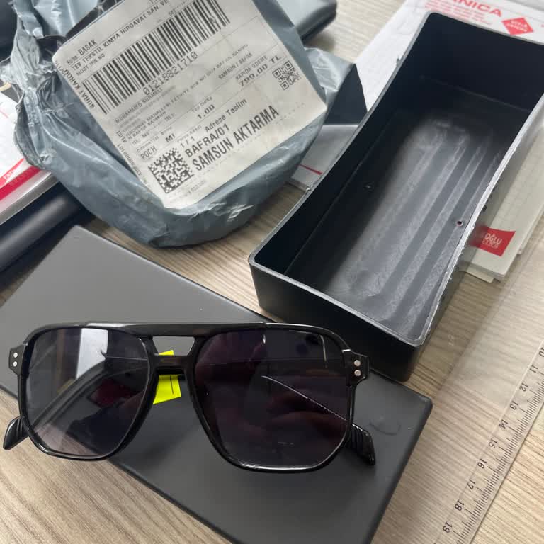 İlanı Yanıltan Gözlük Ve 800 TL Tam Geri Ödeme Talebi