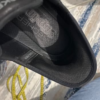 Skechers Ayakkabısında Sol Tek İç Astar Yırtılması Ve Kullanıcı Hatası Reddi