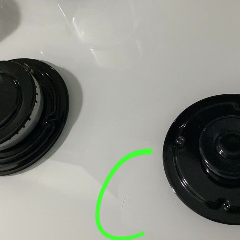 Cam Ocakta Çizik Ve Servis Erişilememesi