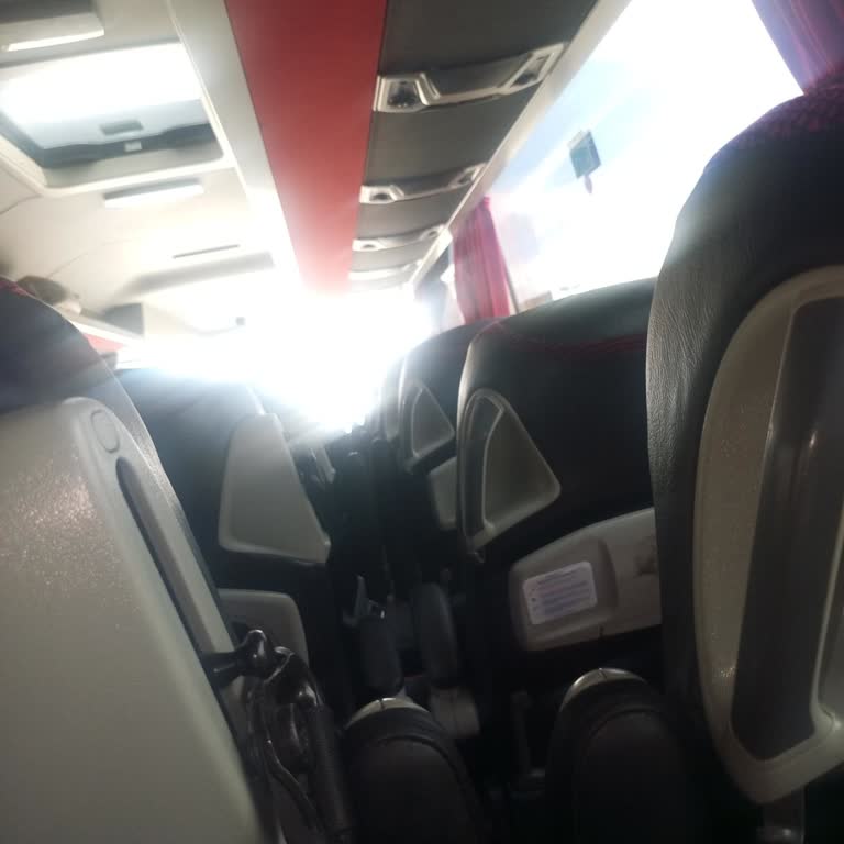 Kamil Koç Manisa’da Bırakılmadan Otobüste Unutulan Yolcunun Saygısız Üslup İle Karşılaşması