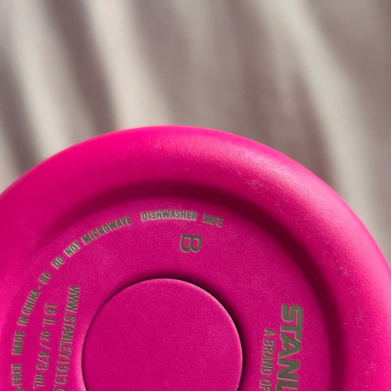 Stanley Termosunda Kısa Sürede Renk Atması Ve Garanti Reddi