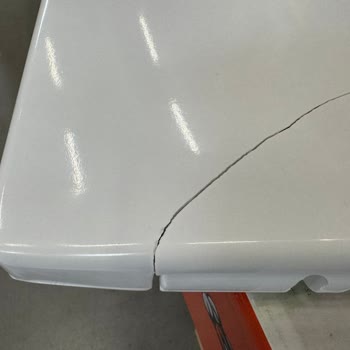 Kendi Kendine Çatlayan Klozet Kapağına Yüksek Servis Ücreti Ve Satış Sonrası Sorumluluk Reddi