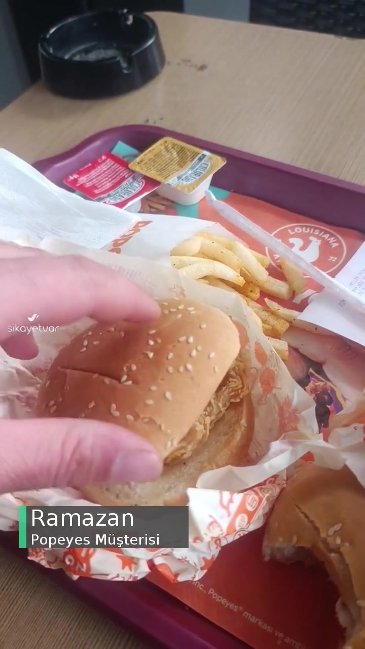 Popeyes İçeriklerinin Çocuk Menüsü Gibi Küçük Olmasından Şikayetçiyim videonun kapak resmi